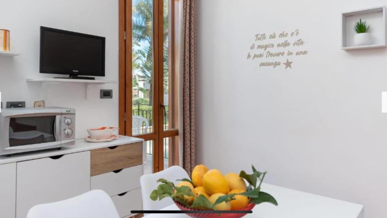 Blue Coral Apartment ซานวิโต โลคาโป ภายนอก รูปภาพ