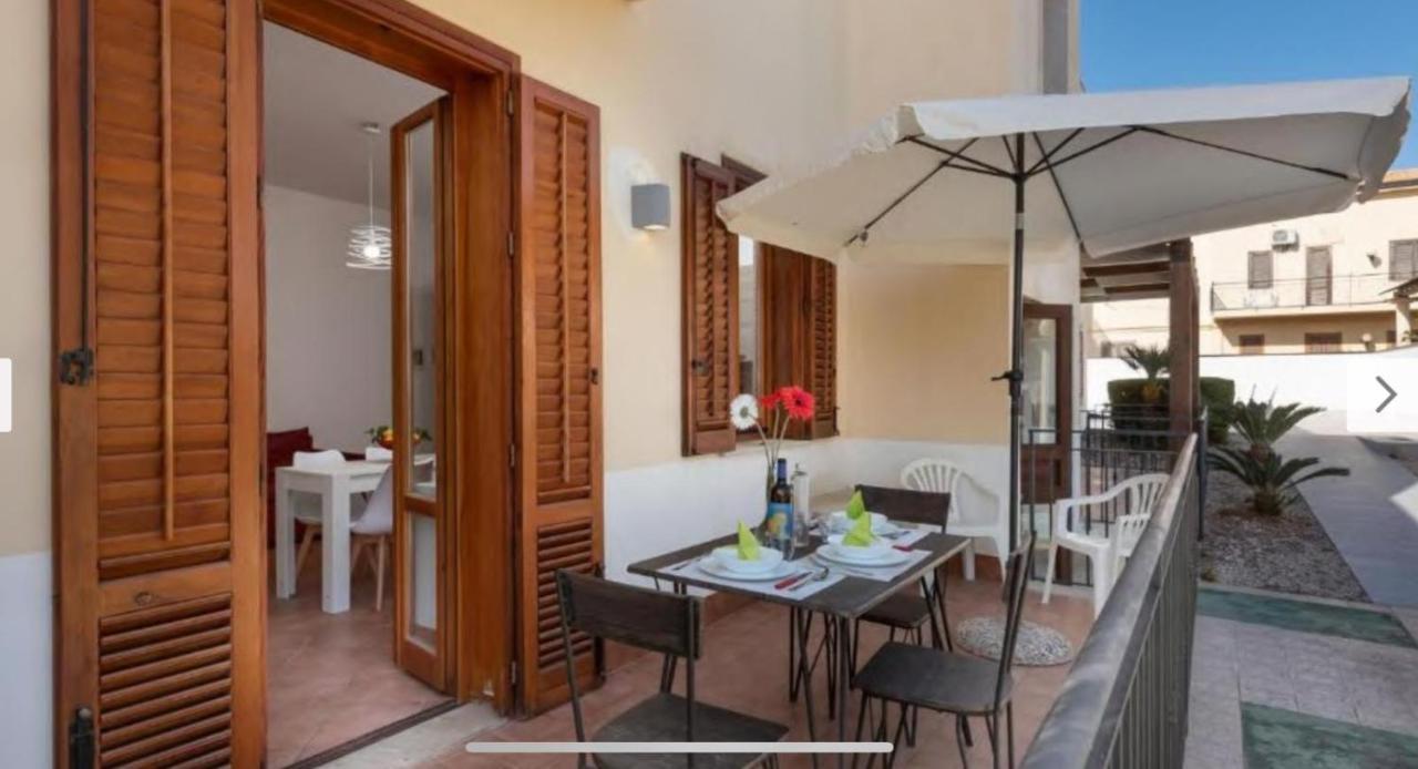 Blue Coral Apartment ซานวิโต โลคาโป ภายนอก รูปภาพ